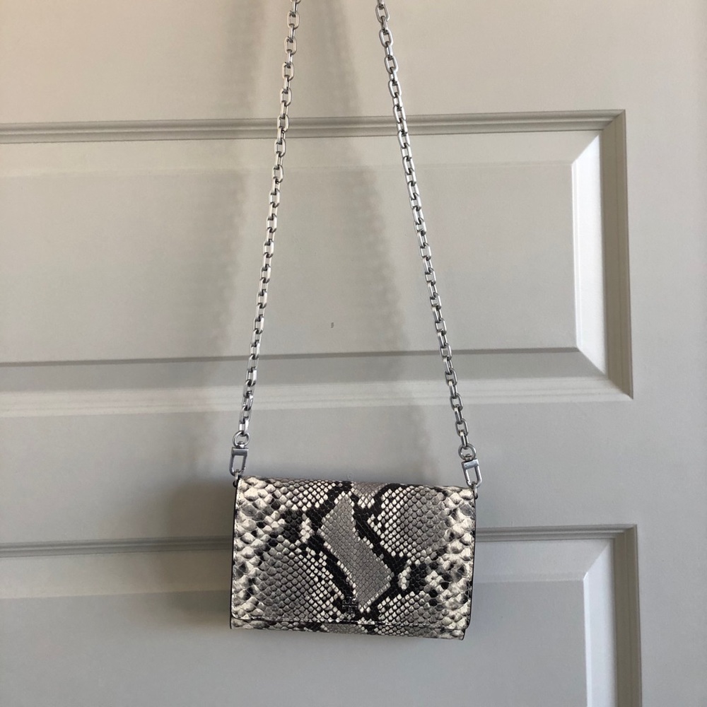 Cross body bag